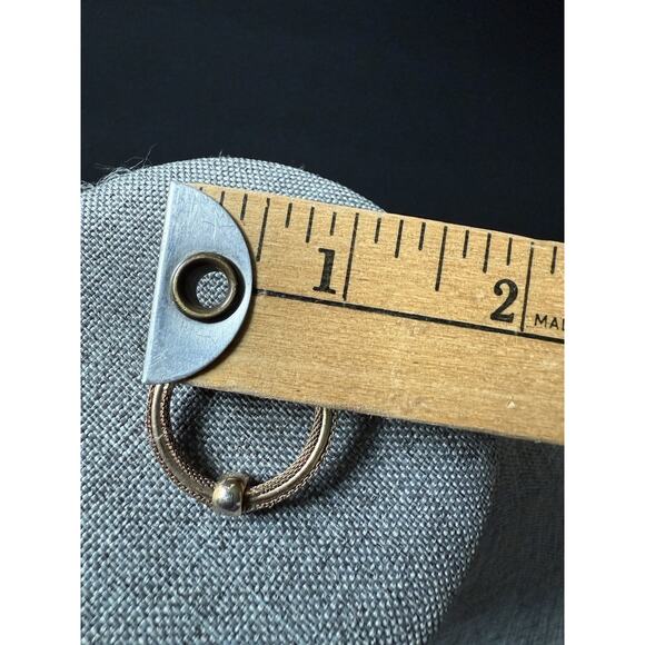 Vintage Gold Tone Mesh Circle Brooch Pin Career Cocktail Retro Scarf Lapel - Picture 3 of 5